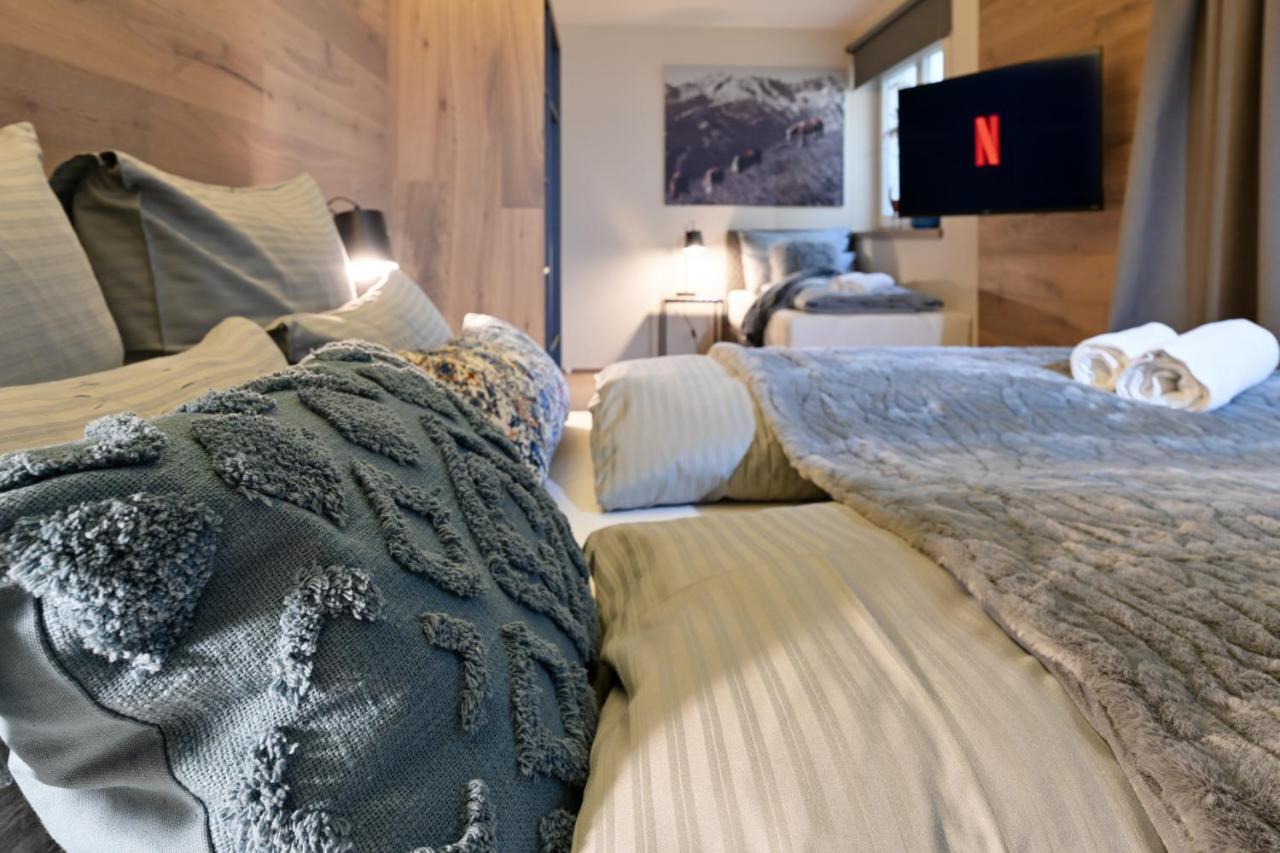 Boutique Chalets Alpi - Private Sauna & Cinema 加爾米施-帕滕基興 外观 照片