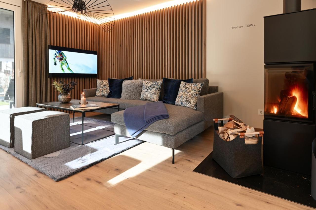 Boutique Chalets Alpi - Private Sauna & Cinema 加爾米施-帕滕基興 外观 照片