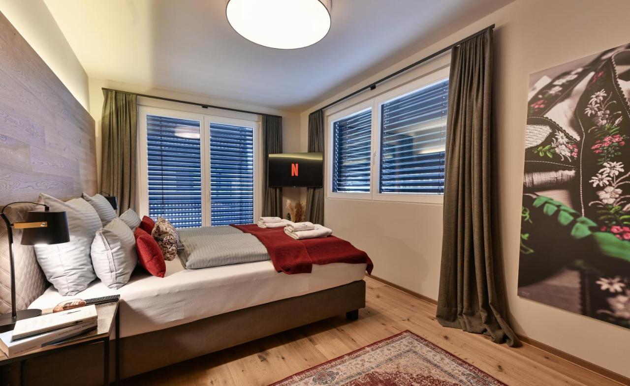 Boutique Chalets Alpi - Private Sauna & Cinema 加爾米施-帕滕基興 外观 照片