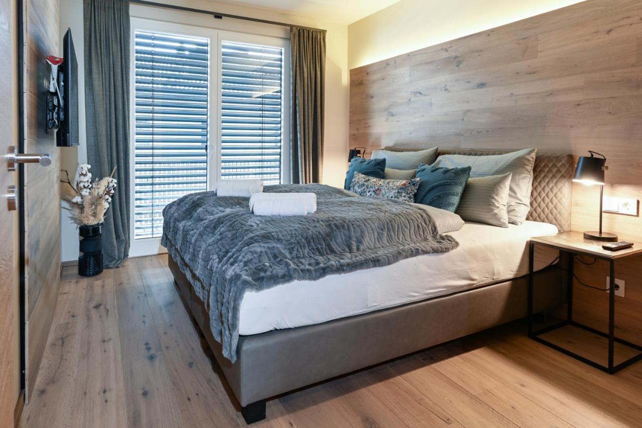 Boutique Chalets Alpi - Private Sauna & Cinema 加爾米施-帕滕基興 外观 照片