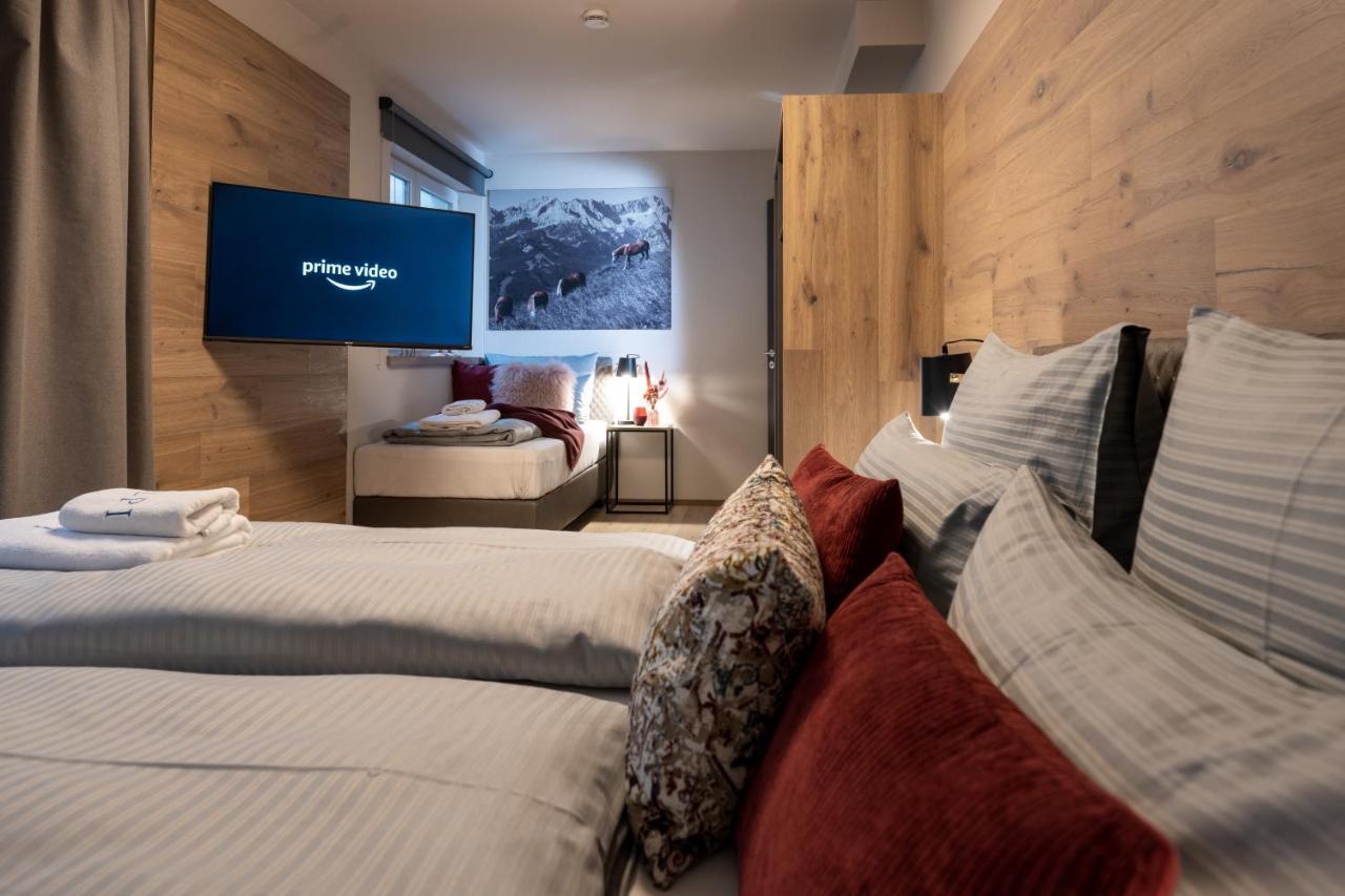 Boutique Chalets Alpi - Private Sauna & Cinema 加爾米施-帕滕基興 外观 照片