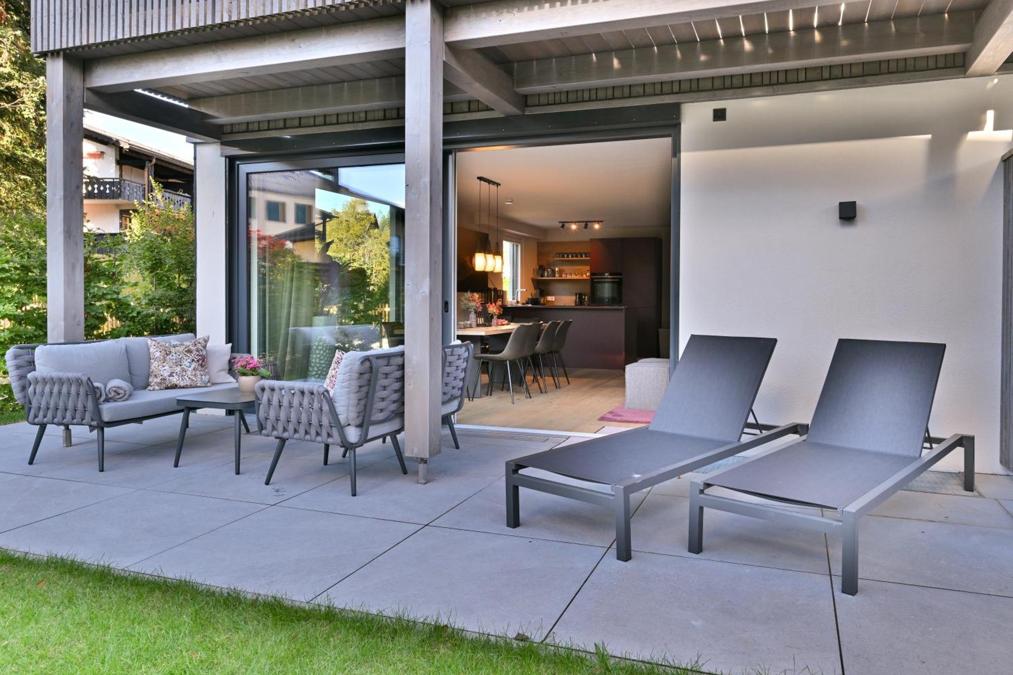 Boutique Chalets Alpi - Private Sauna & Cinema 加爾米施-帕滕基興 外观 照片