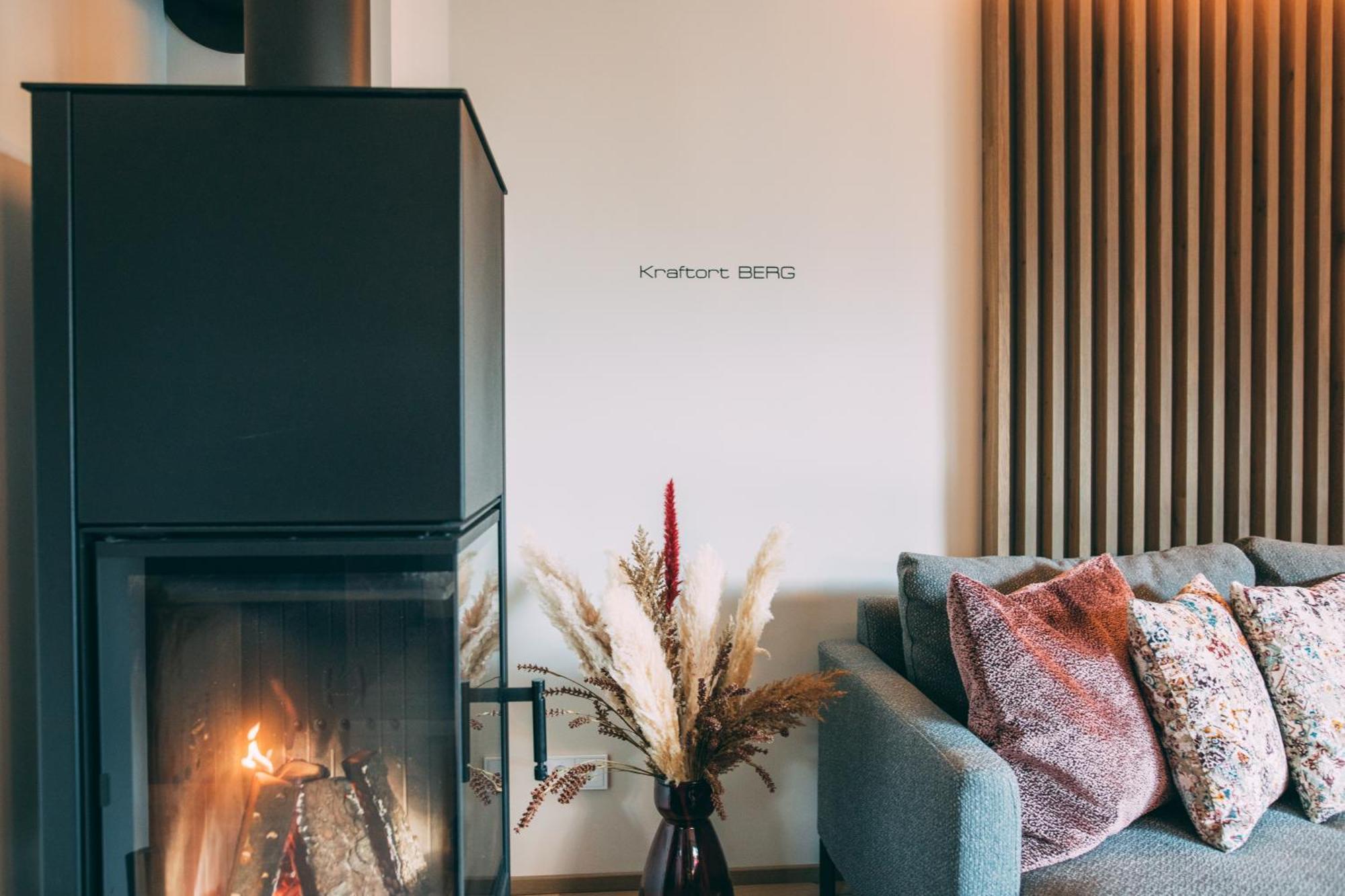 Boutique Chalets Alpi - Private Sauna & Cinema 加爾米施-帕滕基興 外观 照片